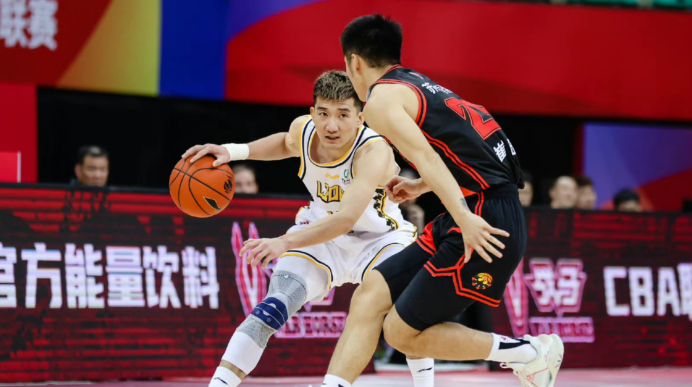 赛前深圳男篮调整名单以备CBA常规赛，迎来里程碑环节打磨，话题不断，球队文化再被提及的简单介绍