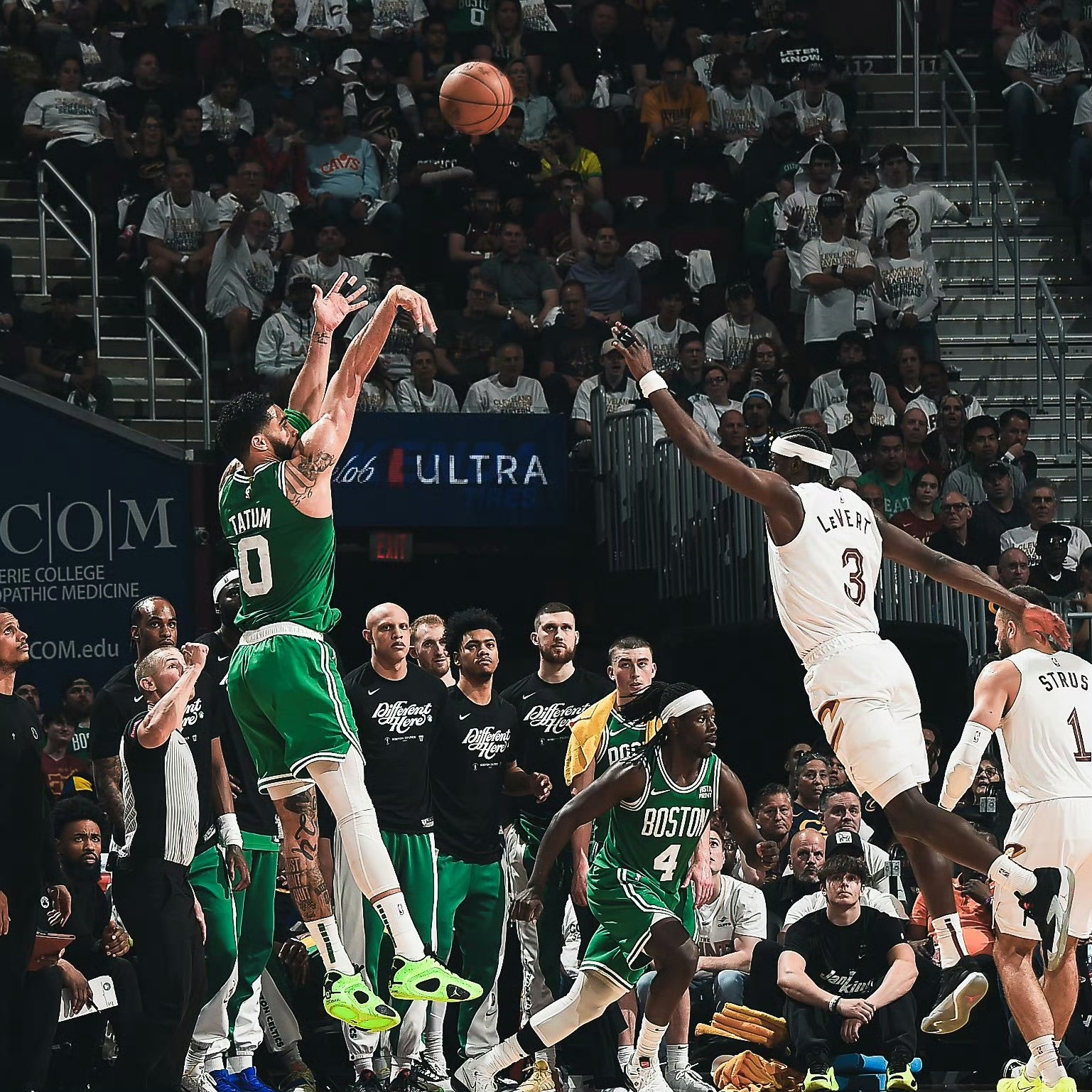 赛前奥兰多魔术调整名单以备NBA季后赛，外线爆发环节打磨，话题不断，控场能力受关注的简单介绍