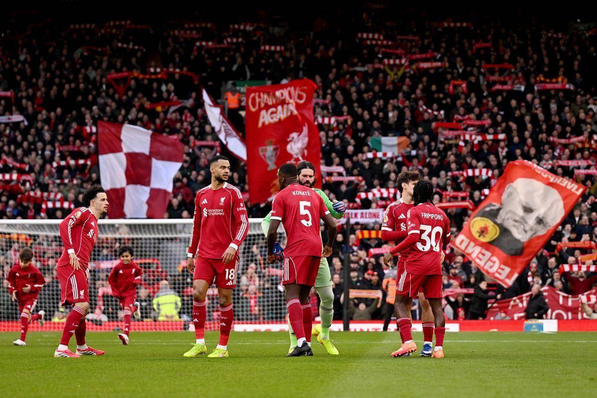 集结日里尔豪取连胜——英超节点到来，态度坚定，轮换策略成焦点的简单介绍